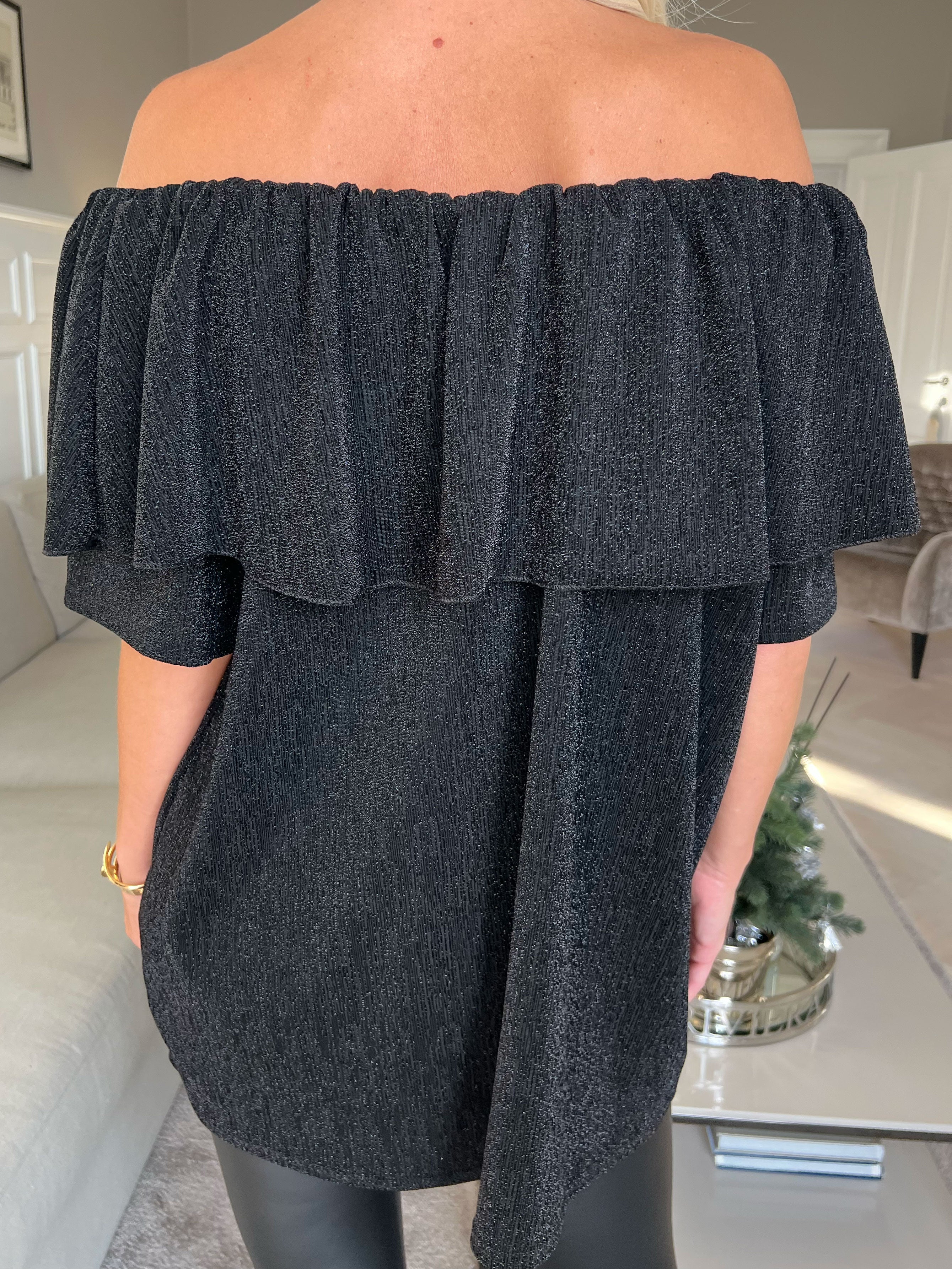 Maily - Off shoulder bluse med glimmertråde